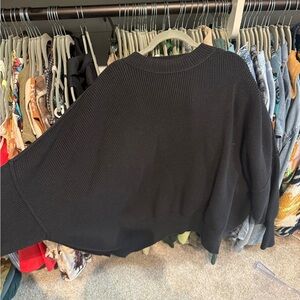 oversized Free People Black Crew Neck Sweater Classic Knit Design
